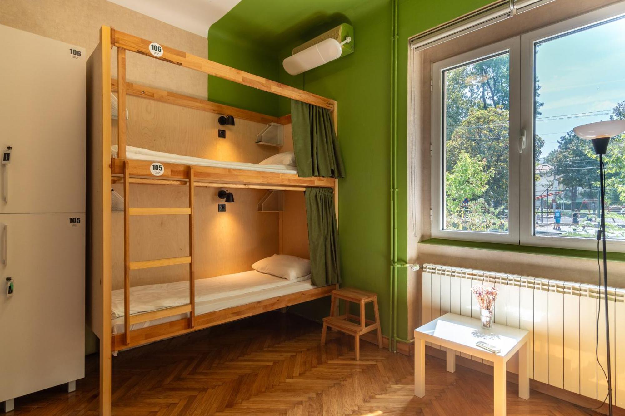 Hostel Cabbage
